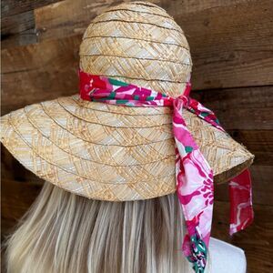 🌸 Lilly Pulitzer “A Thing Called Love” Hatband Floppy Sun Hat 🌸